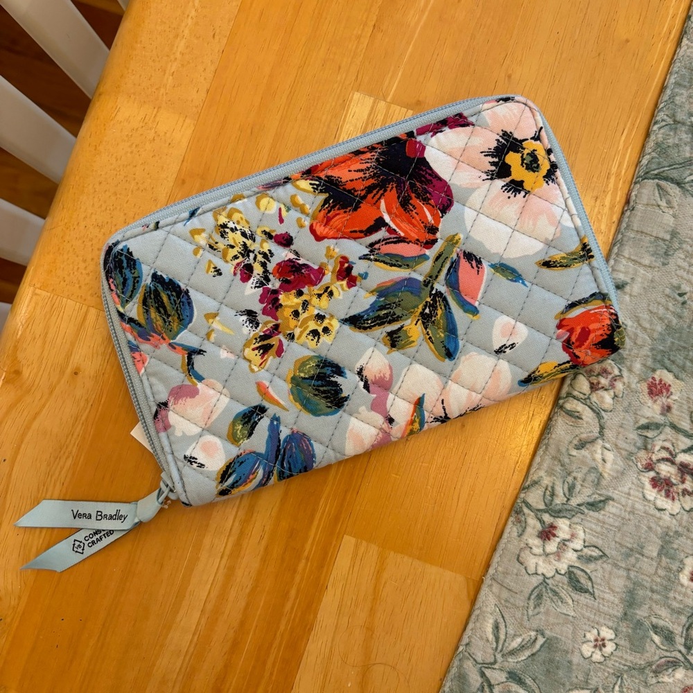 NWT Vera Bradley Sea Air Floral Deluxe Cotton Travel Wallet with Zipper